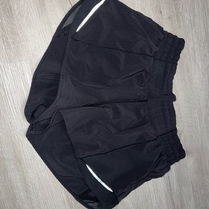 Lulu Lemon Hottie Hot High rise, barely worn bc I put grew them:((